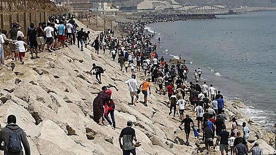 Marruecos vota con la frontera en alerta