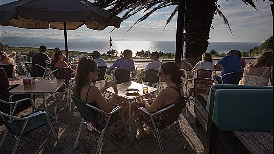 Cinco chiringuitos junto a la playa para disfrutar del verano en Bizkaia