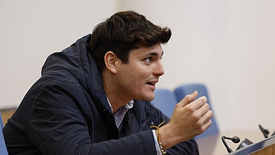 El enfado de Vito Quiles tras la retirada de su acreditación de prensa en el Congreso: «Quieren quitarme del medio porque molesto»