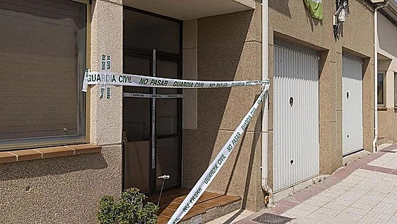 Detienen a los presuntos autores del asesinato del líder agrario Javier Sánchez y su mujer en su casa de Zaragoza: una de sus hijas y su pareja