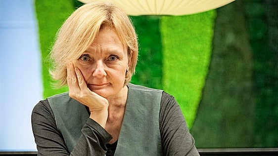 Magdalena Skipper, directora de 'Nature': «La ciencia siempre ha sido política»