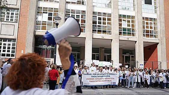 Los médicos ultiman el inicio de la huelga indefinida a partir de octubre