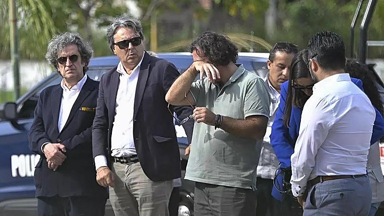 El dolor del padre de Claudia Tacoronte al visitar el lugar donde asesinaron a su hija en México