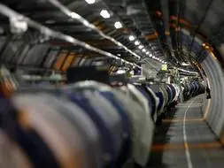 El viernes se produjo una fuga de helio en un sector del túnel del LHC. /AP