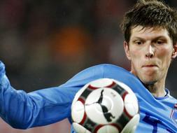 El delantero holandés Klaas Jan Huntelaar, que milita en el Ajax Amsterdam, es el primer fichaje invernal del Real Madrid./ Efe