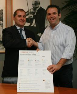 José Manuel Vargas, Consejero Delegado de Vocento, y Jesús Encinar, fundador y presidente de 11870.com. / Jaime García