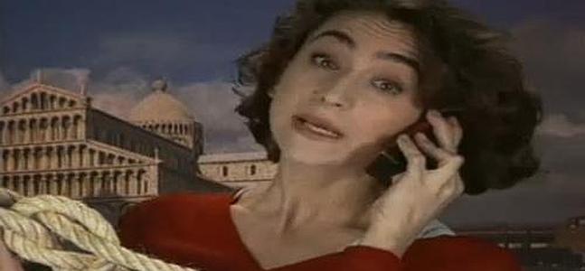 Ada Colau, en la serie  'Dos + Uno'. / VerTele