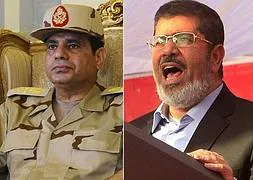 Abdel Fatah al Sisi y Mohamed Mursi. / Fotomontaje: RC