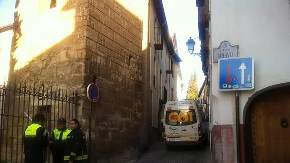 Un hombre se quema a lo bonzo en el campanario de una iglesia de Granada