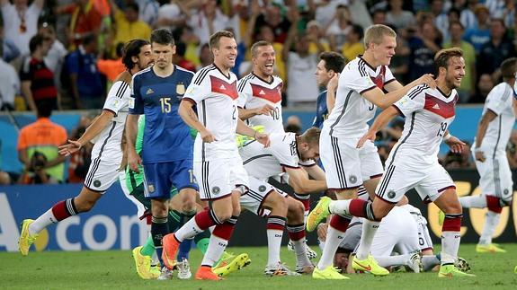 Los jugadores alemanes celebran el Mundial de 2014. 