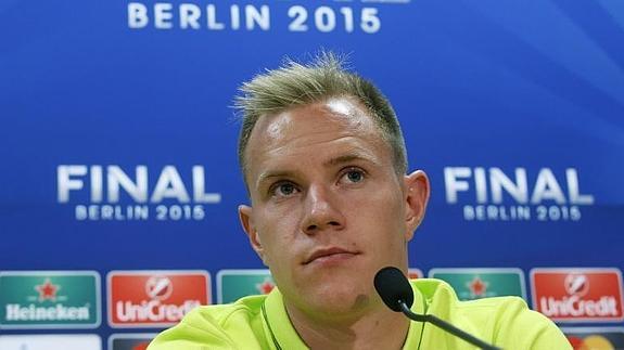 Ter Stegen: «¿Nervioso? No, estoy muy feliz con mi situación» | El Correo