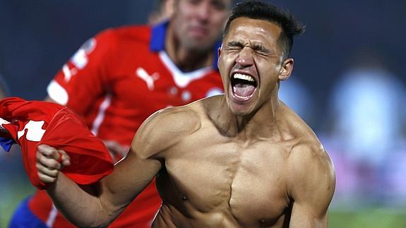 Alexis Sánchez celebra el último gol. 