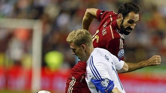 Juanfran Torres, durante el partido ante Luxemburgo. 