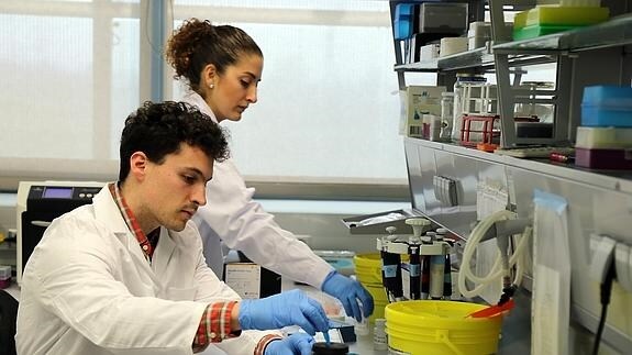 Laboratorio del Centro de Genómica e Investigación Oncológica (Genyo), en Granada.