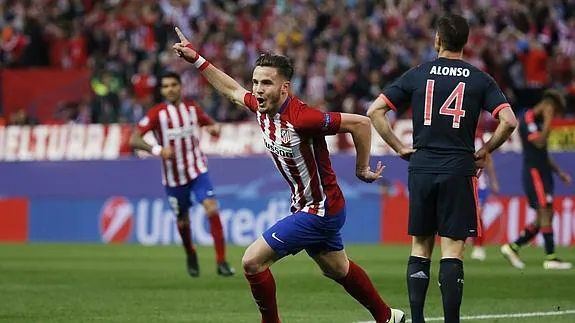 Saúl celebra su gol al Bayern. 