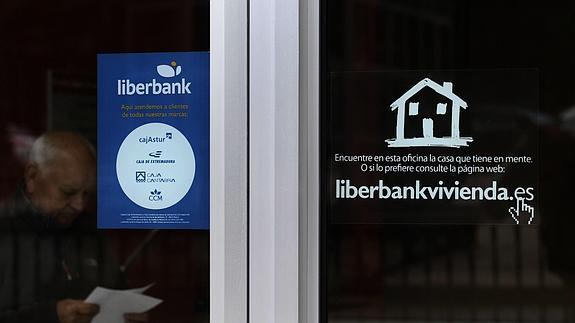 Oficina de Liberbank en Oviedo.