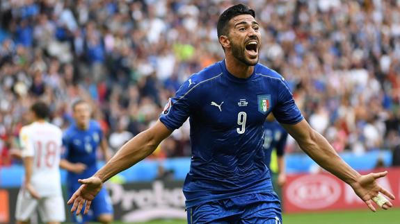 Graziano Pelle celebra el gol contra España. 