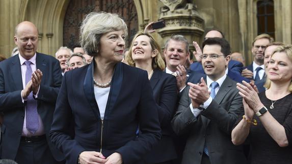 La ministra británica del Interior, Theresa May.