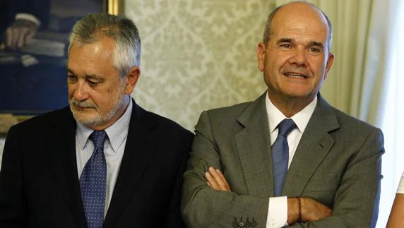 Los expresidentes andaluces Manuel Chaves y José Antonio Griñán.