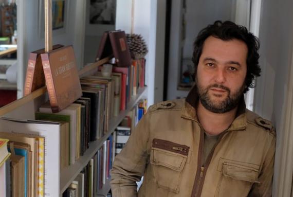 El escritor Álvaro Colomer reconstruye en su novela la batalla de Najaf.