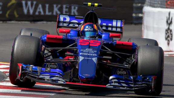 Carlos Sainz, rodando en Mónaco. 