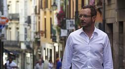 Maroto declara dos viviendas y 18.687 euros en acciones; Lazcoz, sólo un Renault Clio