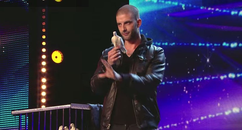 Darcy Oake dejó impresionado al jurado con sus espectaculares trucos de magia.