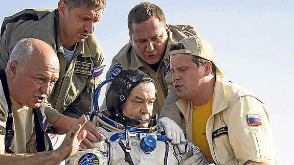 El cosmonauta ruso Mikhail Tyurin aterrizó esta semana en Kazajistán procedente de la Estación Espacial Internacional.