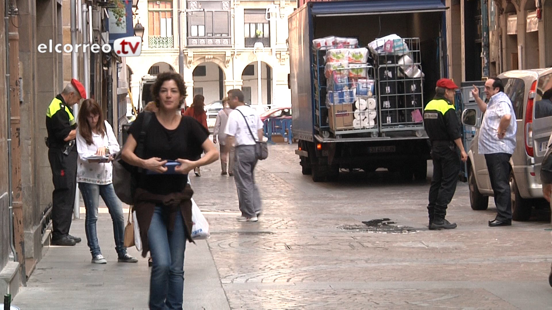 "Gastamos más gasolina, se tarda el doble en aparcar y hay que apurar el tiempo"