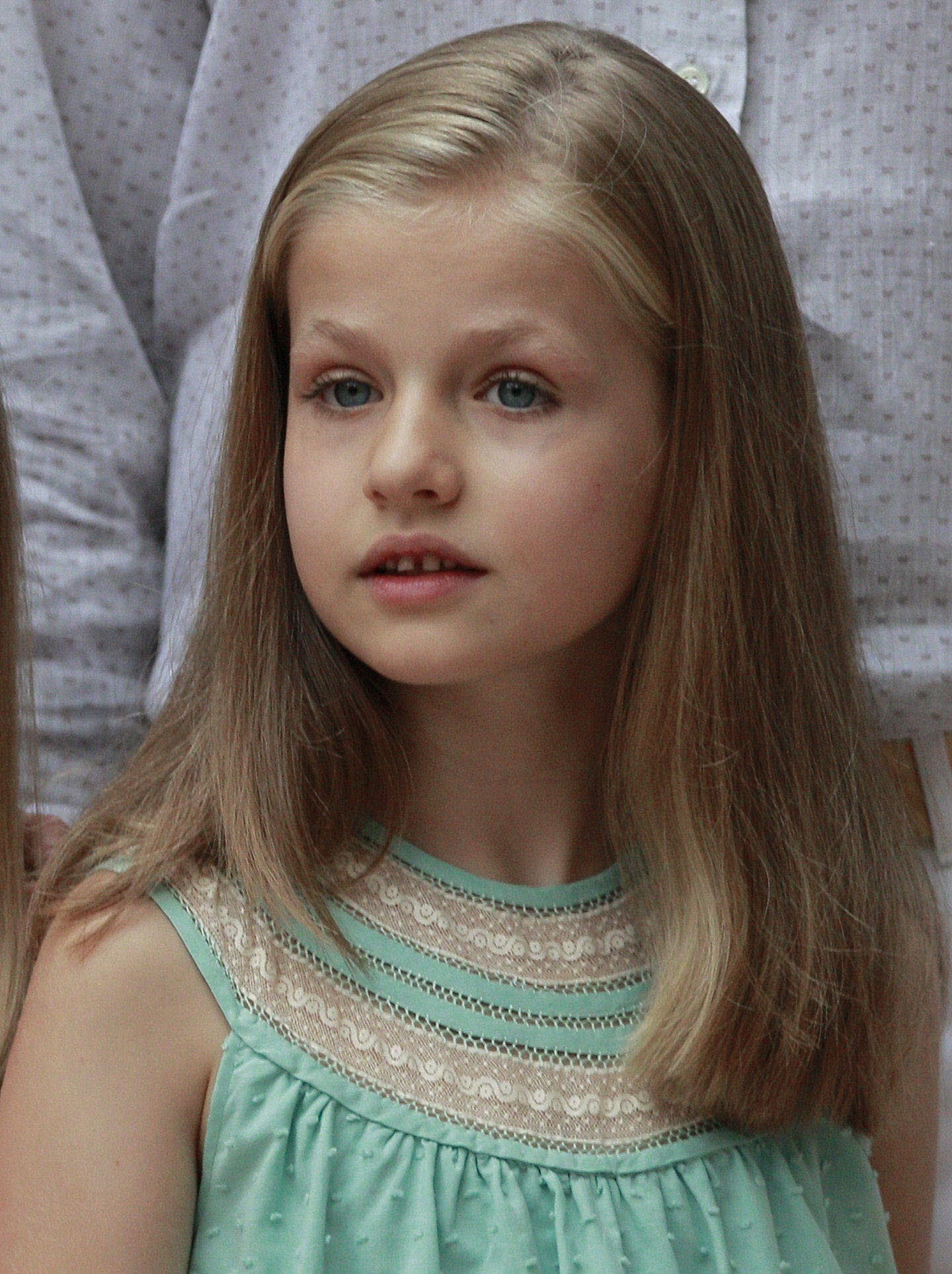 La Princesa Leonor durante el posado para los medios gráficos en el Palacio de Marivent.