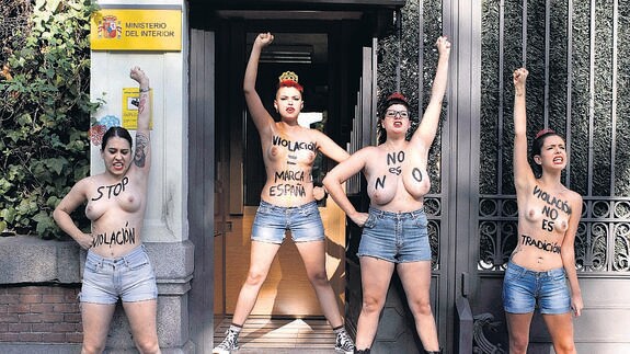 Protesta de Femen contra las violaciones 