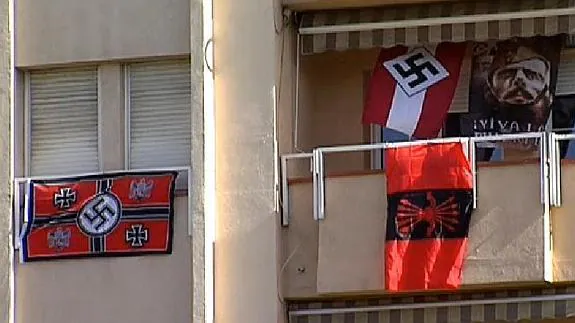 Las banderas denunciadas por el Ayuntamiento de Sabadell. 