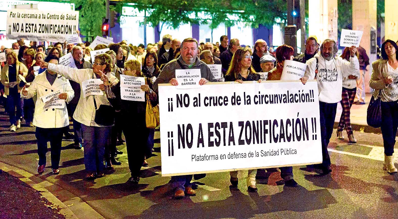 Manifestación en contra de la rezonificación sanitaria aprobada por el Gobierno regional.