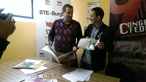 Roberto Alonso y Pedro Escolar recorrieron ayer los centros de la ciudad. 