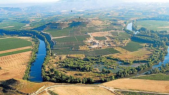 Meandro del río Ebro, a su paso por el término municipal de Haro.