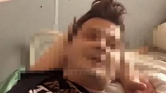 Una mujer droga a un actor y le amputa los genitales para venderlos en el mercado negro