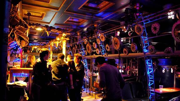 El Crossclub es uno de los garitos más singulares de Praga.