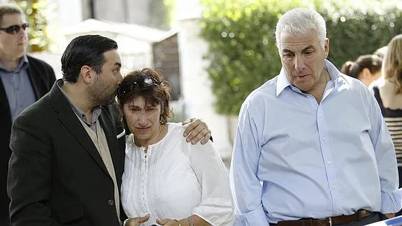 Los padres y el hermano de la cantante Amy Winehouse.