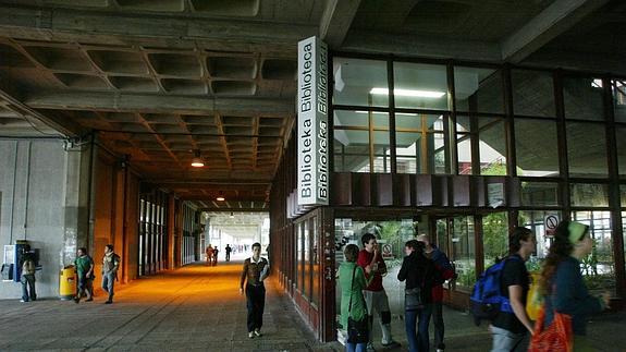 Estudiantes del campus de Leioa de la UPV. 