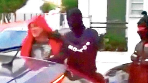 Imagen de una de las detenciones practicadas en Biarritz.