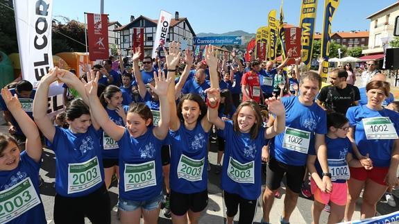 Gente de todas las edades se ha apuntado a la carrera.