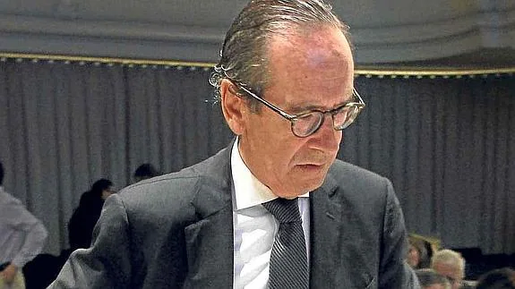 El presidente de Kutxabank, Gregorio Villalabeitia, durante un acto en Bilbao.