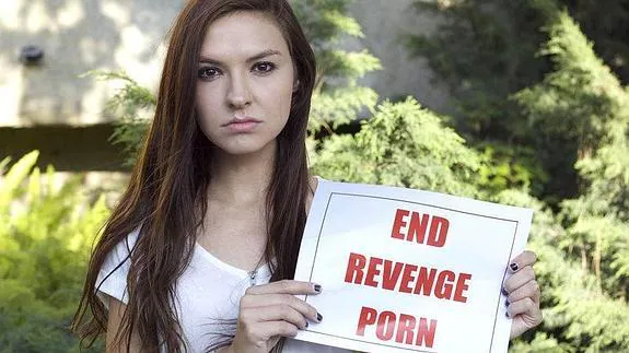 La artista Chrissy Chambers pide el fin del "porno de la venganza".