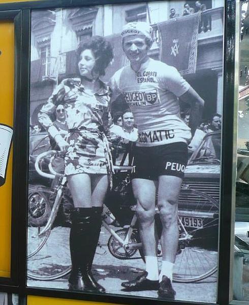 Roger Pingeon, en la plaza de España de Vitoria, en 1969