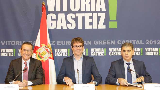 Ángel Toña, Gorka Urtaran y Marcos Muro en la presentación de esta mañana