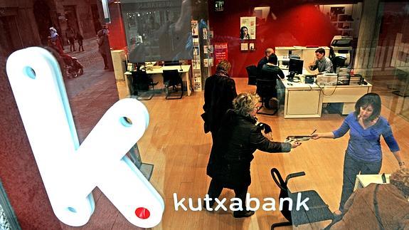 Vista de una oficina de Kutxabank, en Bilbao.