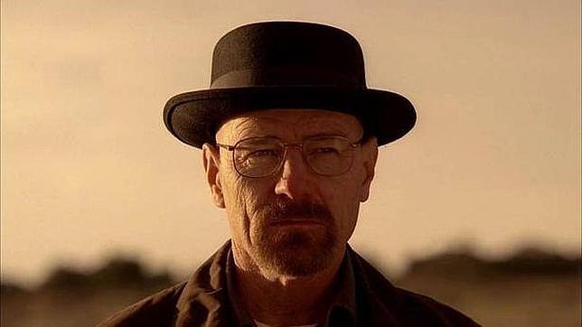 Interpretado por Bryan Cranston. 