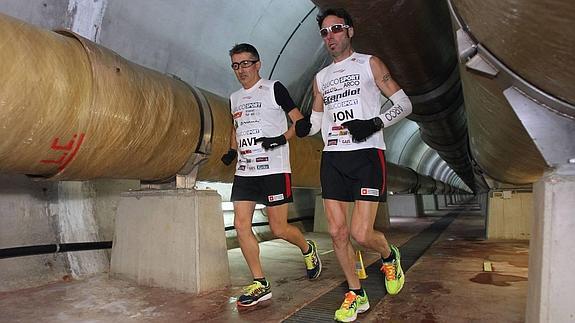 Javi Conde eta Jon Salvador kirolariak.