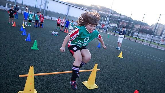 Durante los últimos meses de noviembre y diciembre, Bilbao Kirolak desarrolló una serie de revisiones y mejoras en diferentes equipamientos.