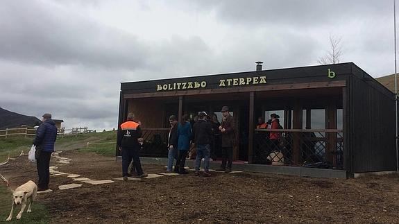 Los montañeros que se acerquen hasta la cima del Kolitza podrán tener un nuevo techo sobre su cabeza.